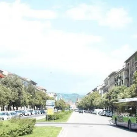 Sunny * Verona